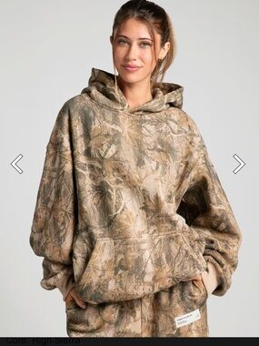 The Camo Hoodie - Comfrt